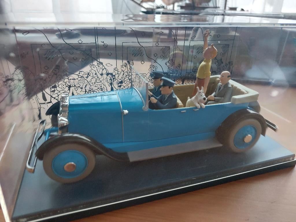 Voiture Tintin 1/24€ "la voiture de parade", Enlèvement ou Envoi, Tintin, Utilisé, Statue ou Figurine