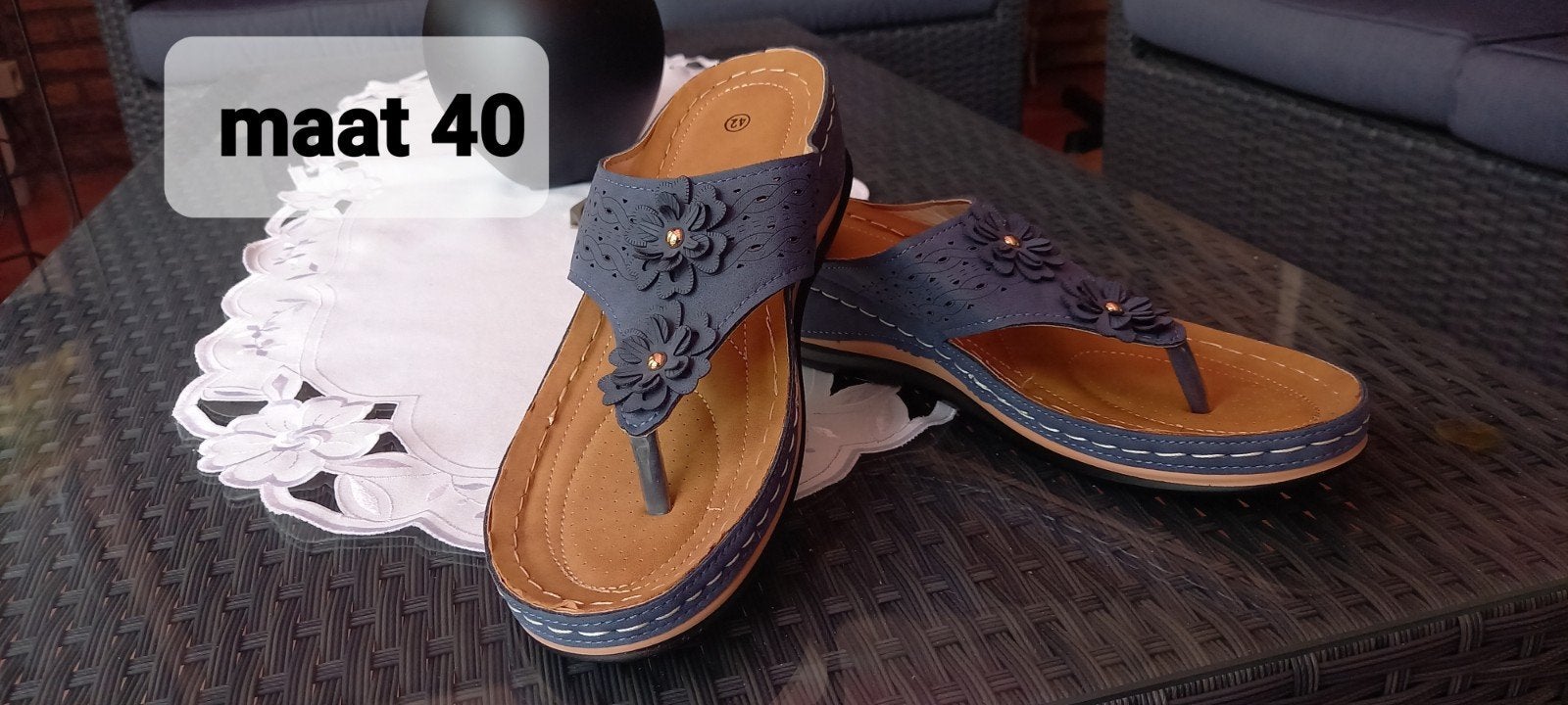 prachtige teenslippers. maat 40, Ophalen of Verzenden