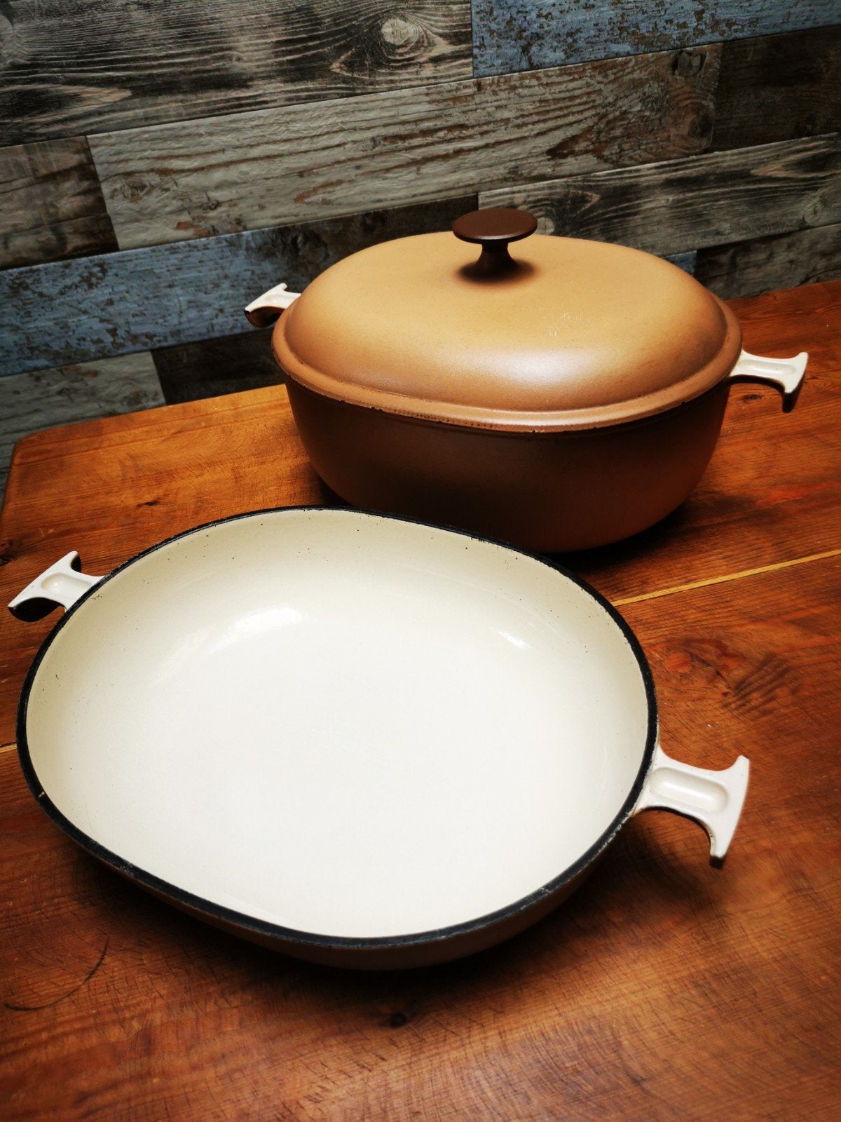 Le creuset Enzo Mari, Enlèvement ou Envoi, Le Creuset
