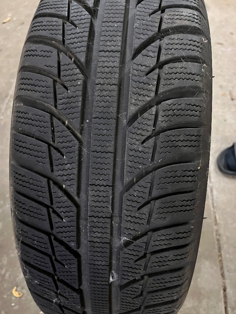 Set winterbanden (Nissan Pulsar), Auto-onderdelen, Banden en Velgen, Ophalen, Gebruikt, Winterbanden, Banden en Velgen