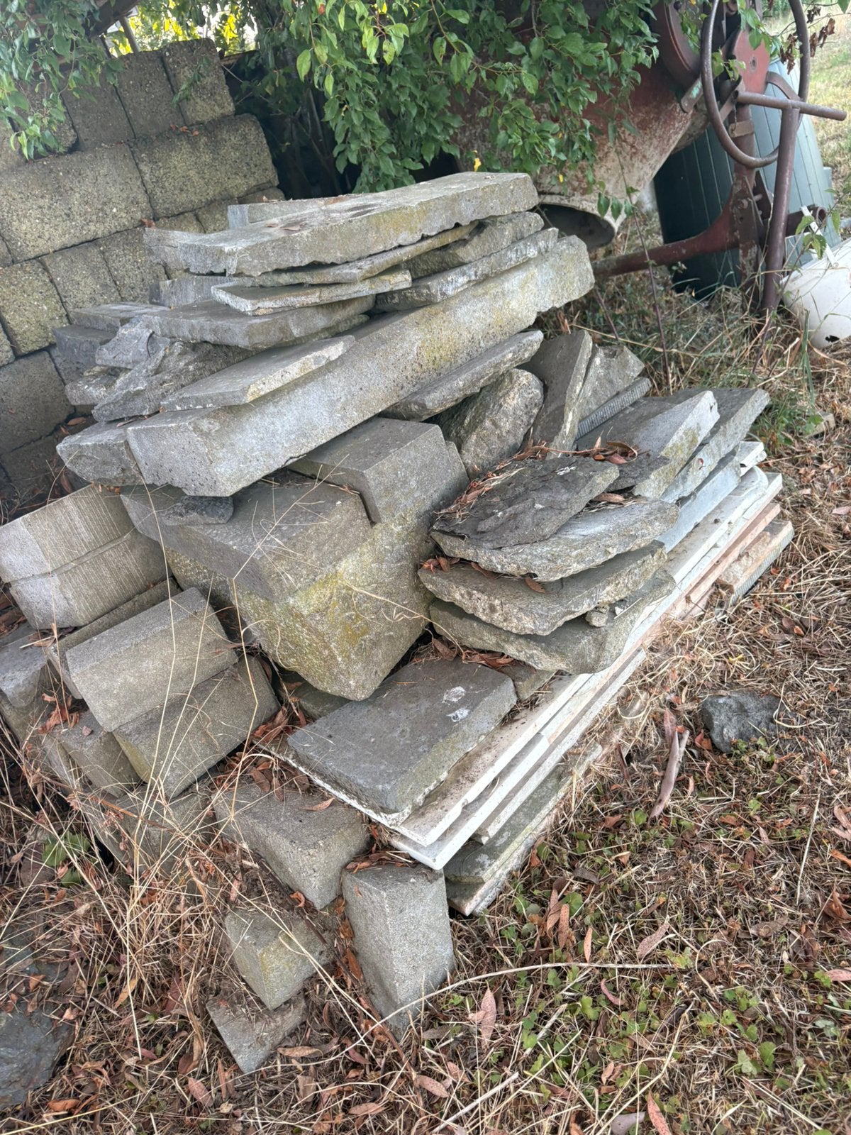 Lot de pièces en pierre bleue + pièces en marbre, Jardin & Terrasse, Pavé & Dalles, Enlèvement, Utilisé