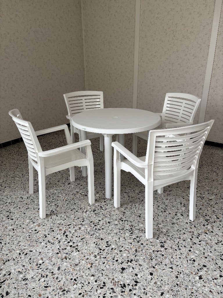 tuintafel en tuinstoelen, Jardin & Terrasse, Chaises de jardin, Enlèvement, Utilisé, Synthétique, Empilable