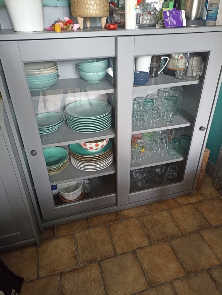 IKEA Vitrine HAUGA, gris, 105x116 cm, 25 à 50 cm, Gris, 100 à 150 cm, Enlèvement