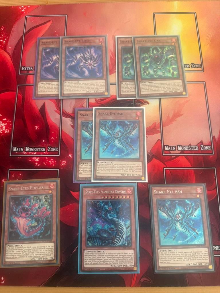 Yugioh snake eyes, Hobby en Vrije tijd, Verzamelkaartspellen | Yu-gi-Oh!, Ophalen, Zo goed als nieuw
