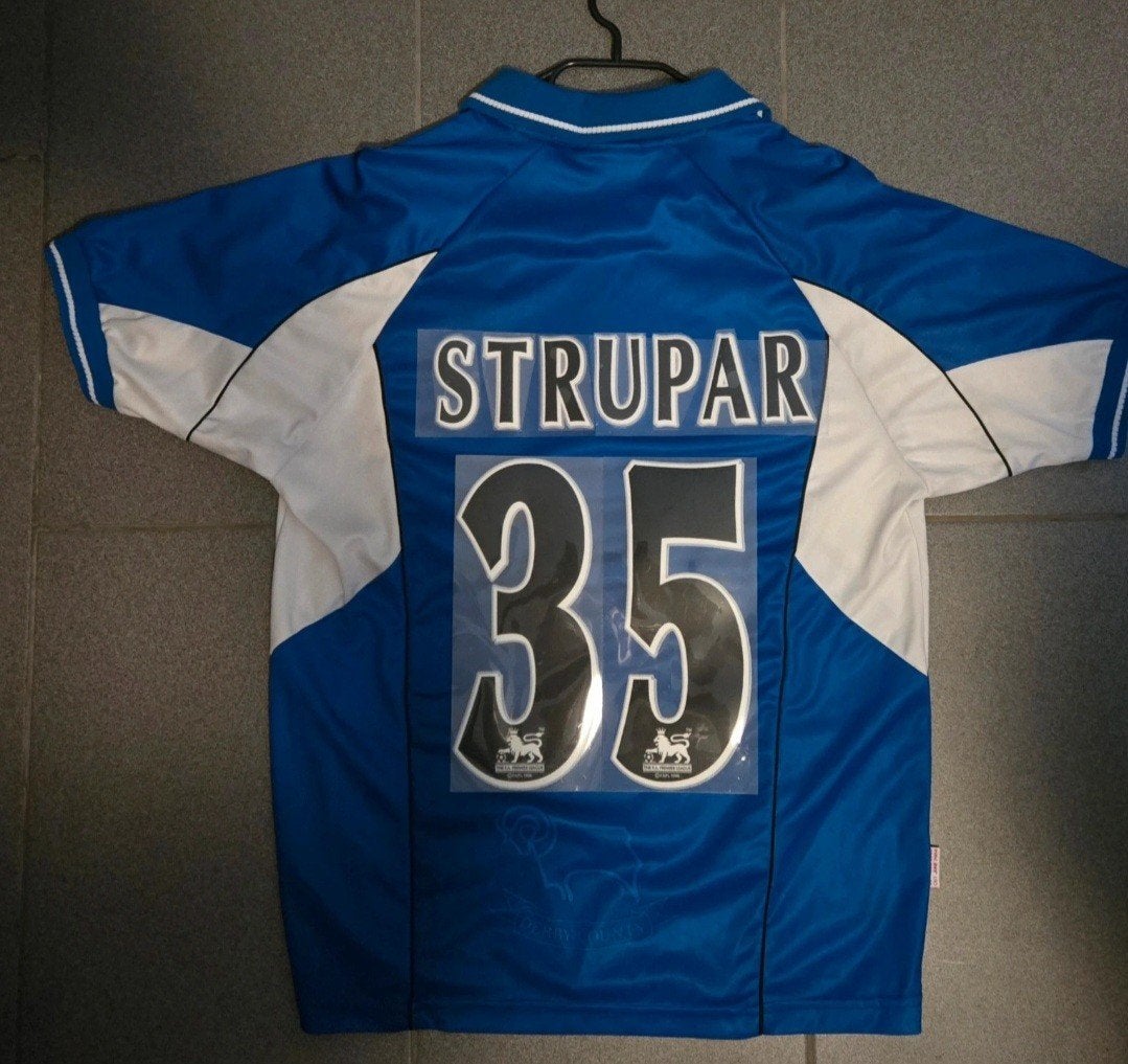 Derby county #35 branko strupar, Sport en Fitness, Voetbal, Ophalen of Verzenden