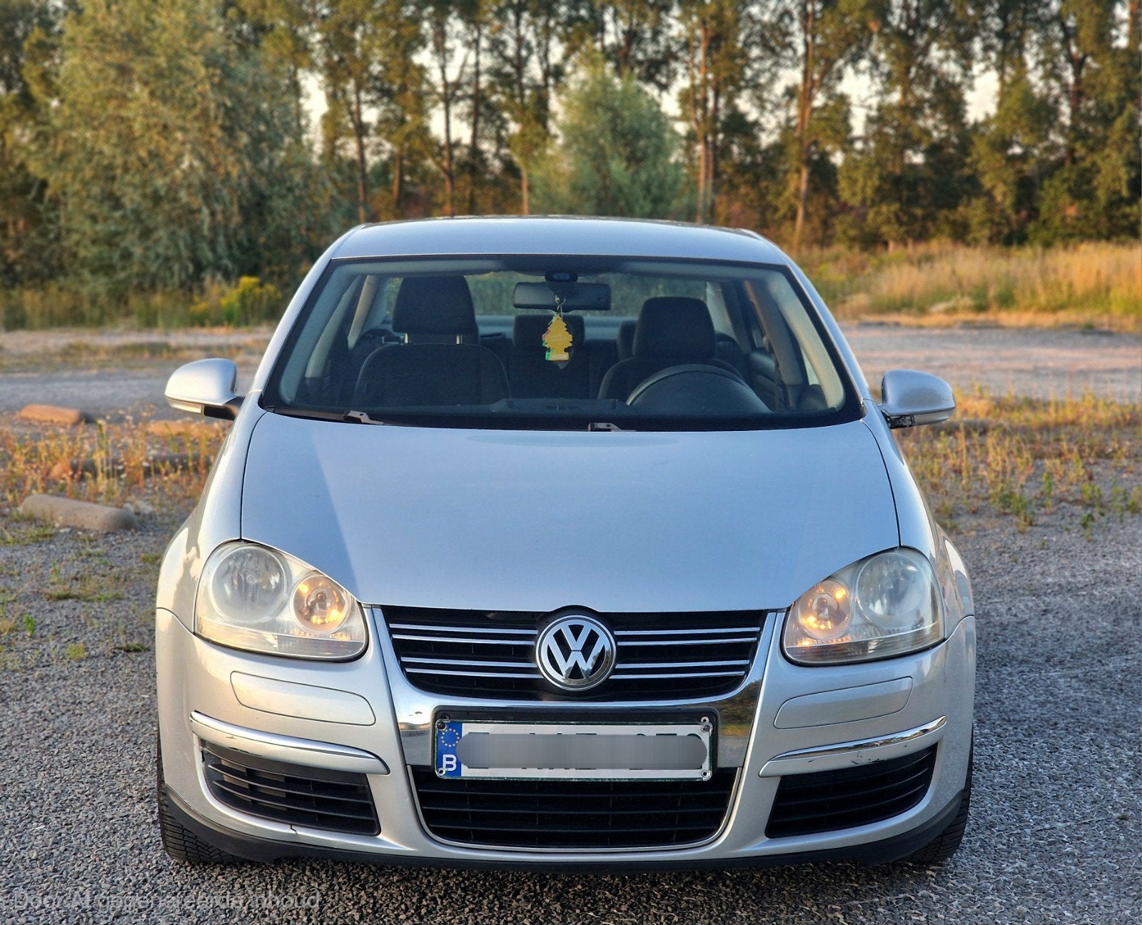 Volkswagen Jetta 1.6 essence - 01/2009 — 196.000Km à parcour, Autos, Boîte manuelle, Noir, Euro 4, Jetta