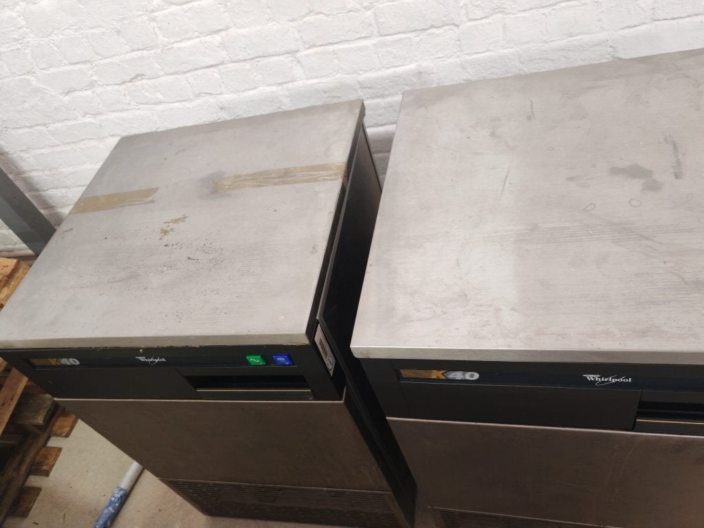 Whirlpool K40 Ice Machine - 40kg /24hr - 20kg Bin - CC613, Ophalen of Verzenden, Gebruikt, Zelfvriezend