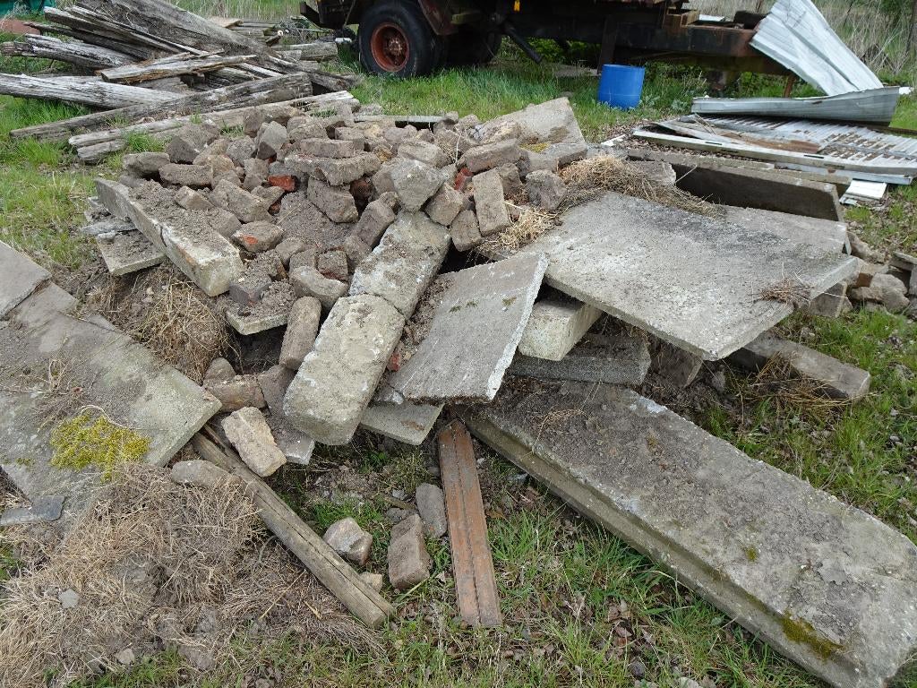 GRATIS: Oude, kapotte betonplaten, Béton, Enlèvement, Utilisé, Autres types