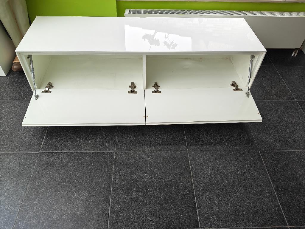 tv kast, Ophalen, Kunststof, 100 tot 150 cm, Zo goed als nieuw