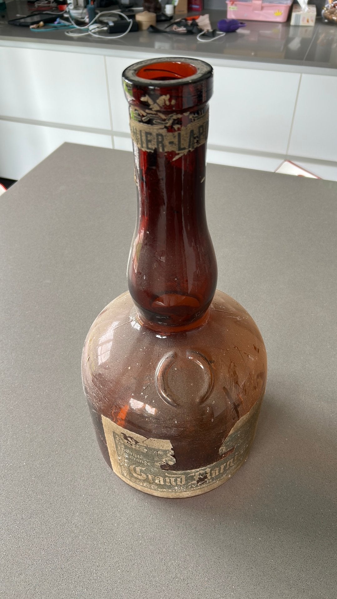 Bouteille Grand Marnier Lapostole - annee 1950, Enlèvement