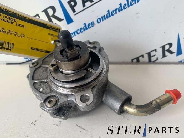 Pompe à vide (diesel) d'un Mercedes C-Klasse, 3 mois de garantie, Utilisé, -, -