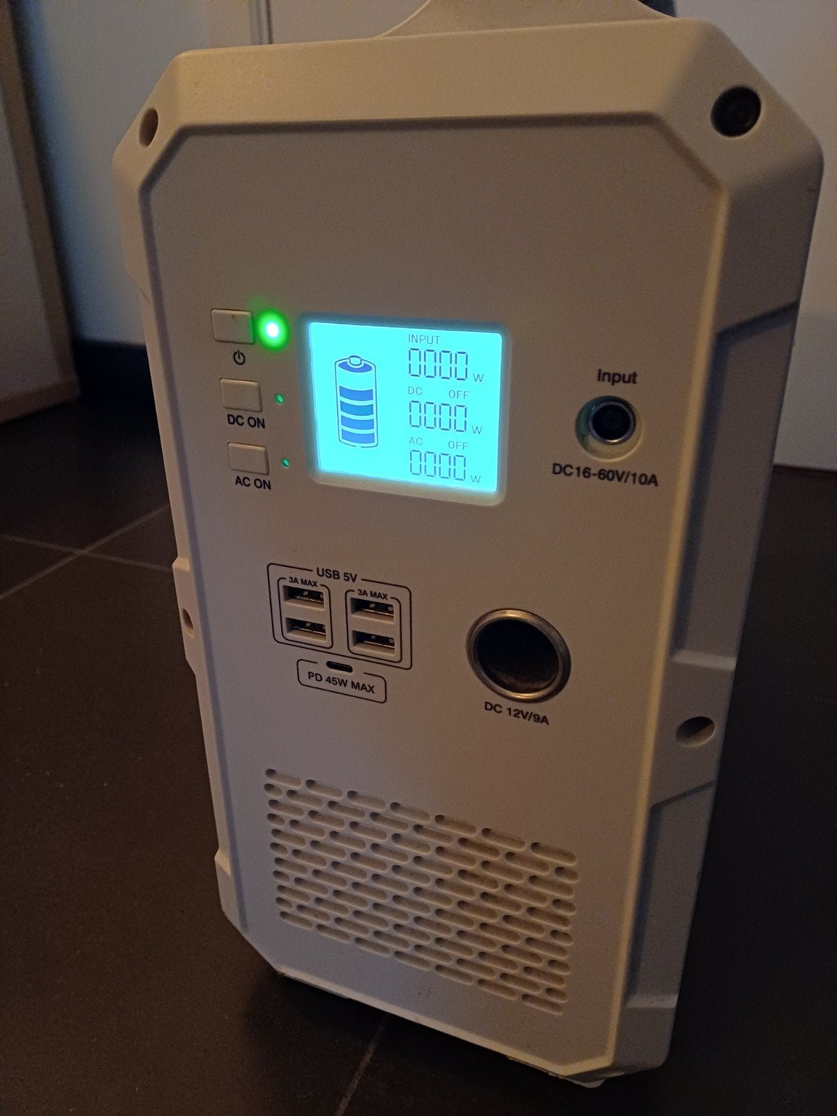 Poweroak Bluetti EB150, Caravans en Kamperen, Kampeeraccessoires, Ophalen