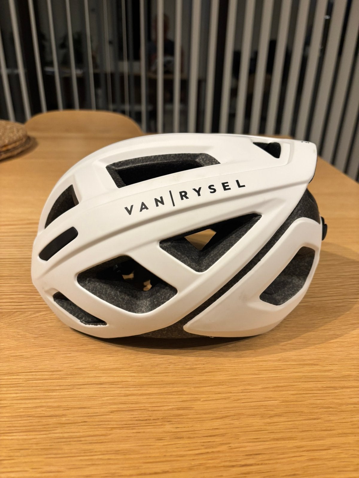 Van Rysel RoadR 500 fietshelm wit maat M - nieuwstaat, Ophalen, Zo goed als nieuw, M