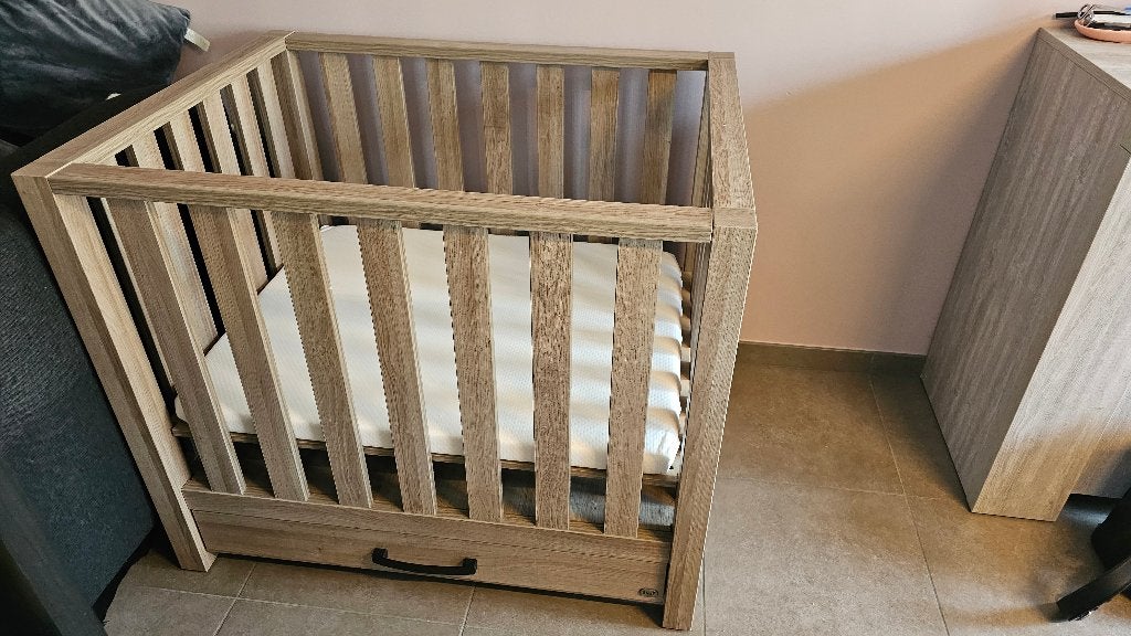 Park box baby met alle toebehoren, Kinderen en Baby's, Babyparken, Ophalen, Gebruikt, Rechthoekig, In hoogte verstelbaar