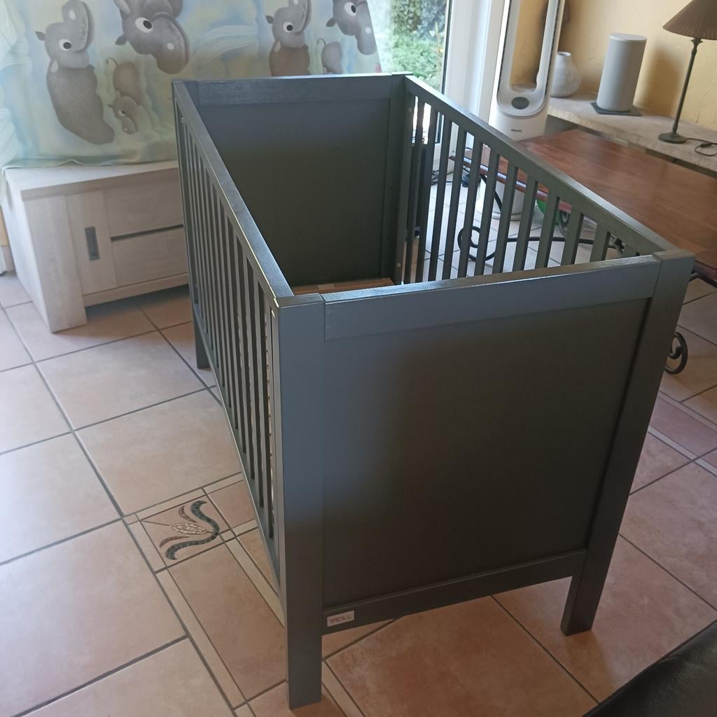 Troll Loft Seal Grey 60 x 120 babybed, Angelcare-matras, Ophalen, Ledikant