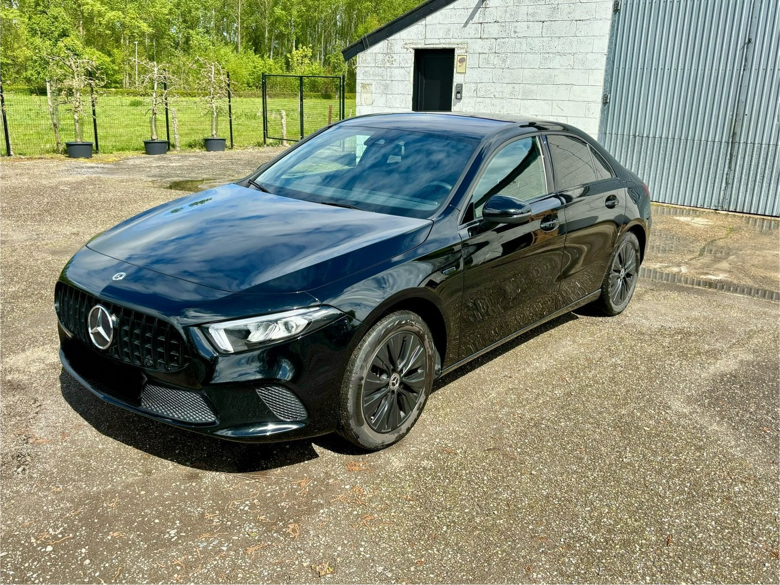 Mercedes A250e, Auto's, Mercedes-Benz, 4 deurs, Leder en Stof, Zwart, Berline