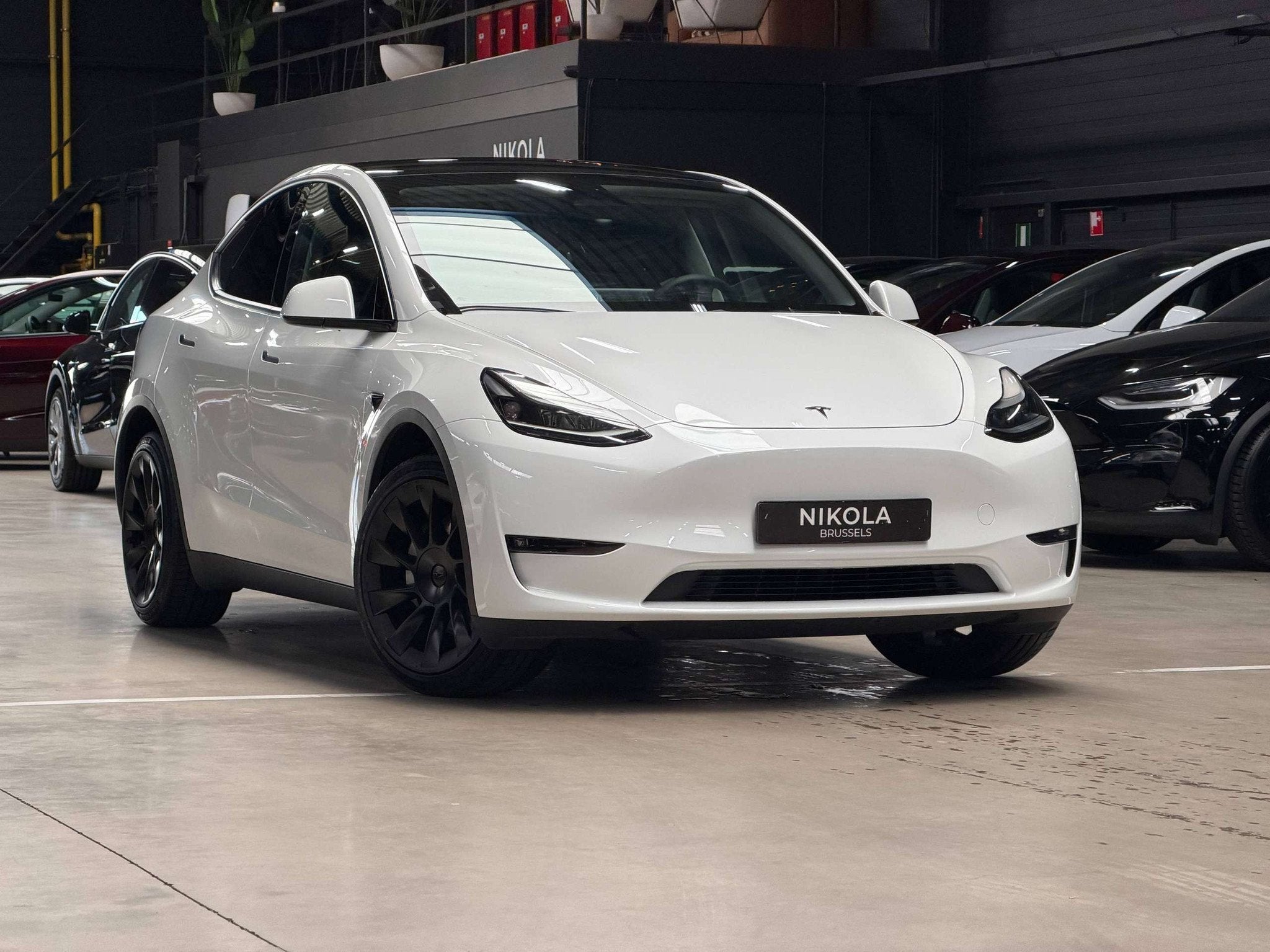 Tesla Model Y LONG RANGE - ALL WHEEL DRIVE - HIGHWAY AUTOPIL, Autos, 378 kW, Achat, Entreprise, Noir