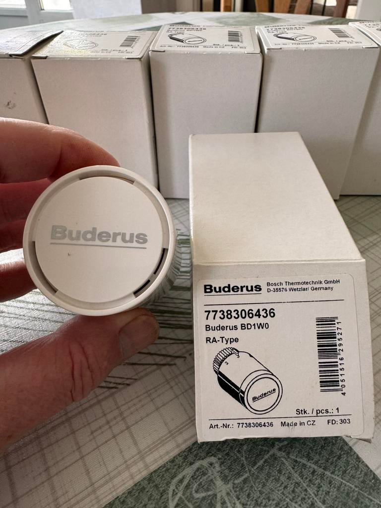 Radiator kranen thermostaat Buderus 8 stuks, Doe-het-zelf en Bouw, Thermostaten, Ophalen of Verzenden, Nieuw