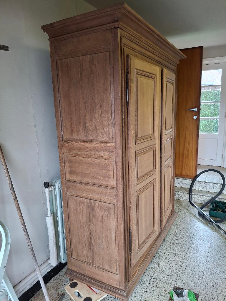 Ancienne armoire à linge, Enlèvement, Utilisé, Chêne, Avec tablette(s)