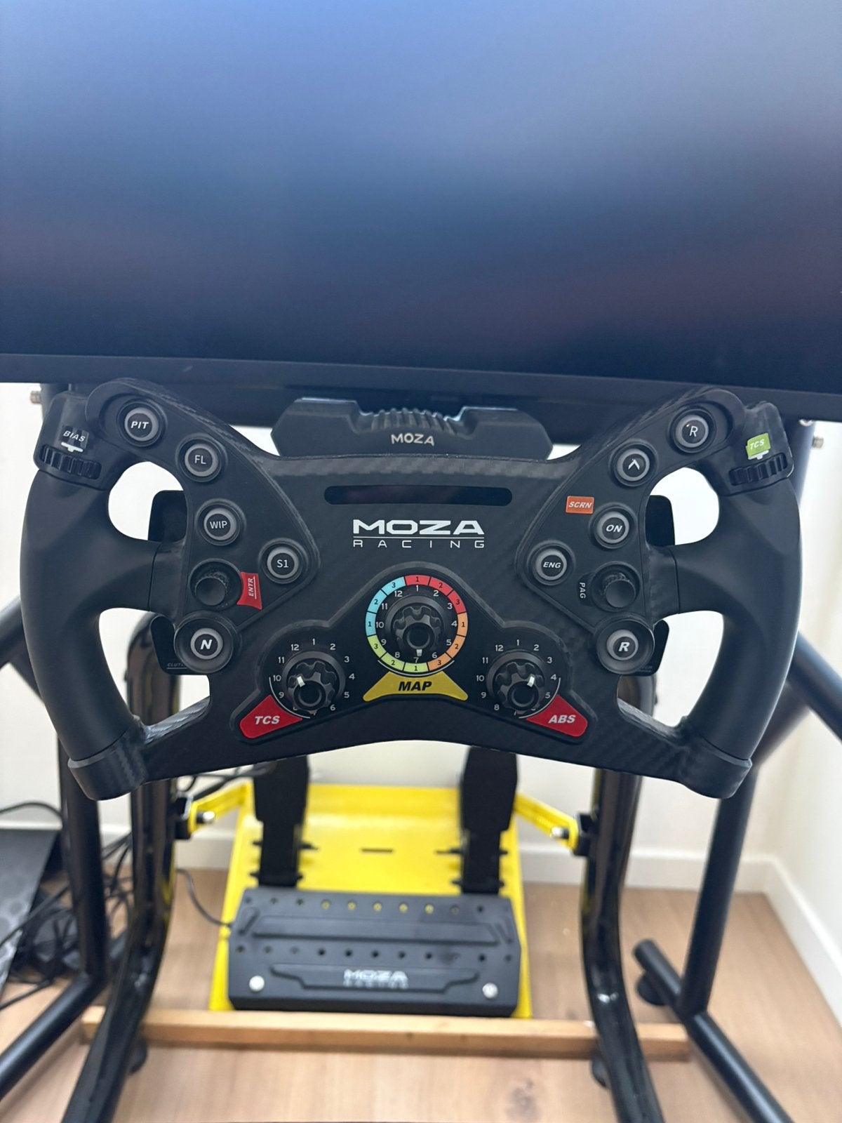 Sim race moza, Enlèvement, Comme neuf