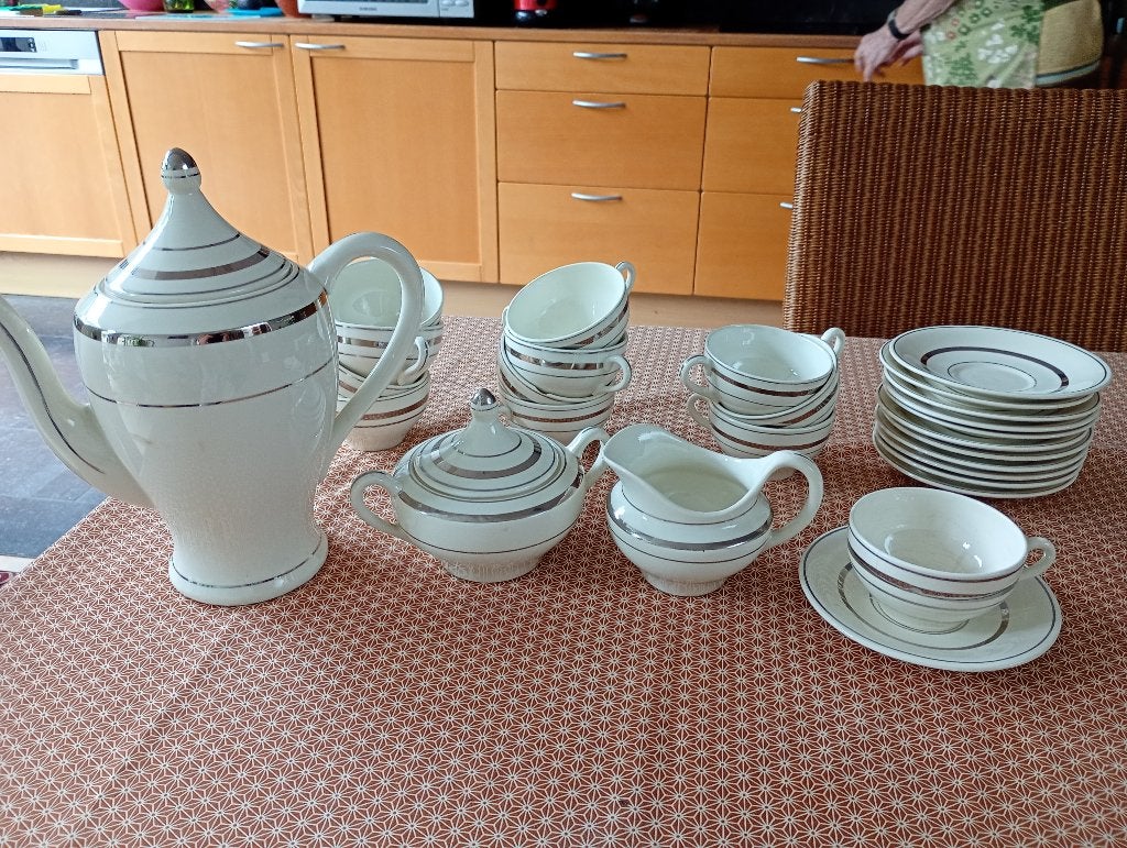 Koffieservice Boch, Ophalen