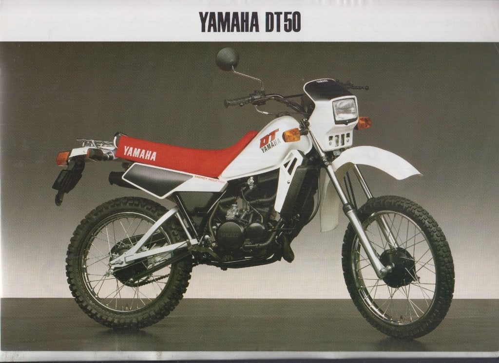 Cyclomoteur Yamaha DT 50 brochure publicitaire collection, Boeken, Motoren, Verzenden, Gelezen