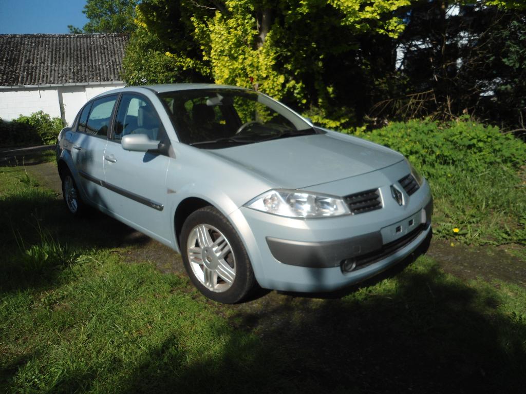 Renault Megane : 1er propriétaire, essence 110 381 km, Autos, Renault, Argent ou Gris, Achat, 4 portes, Alcantara