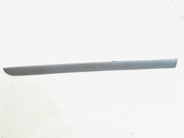Dashboard sierlijst van een Volkswagen Touran, Gebruikt, -, Volkswagen, -