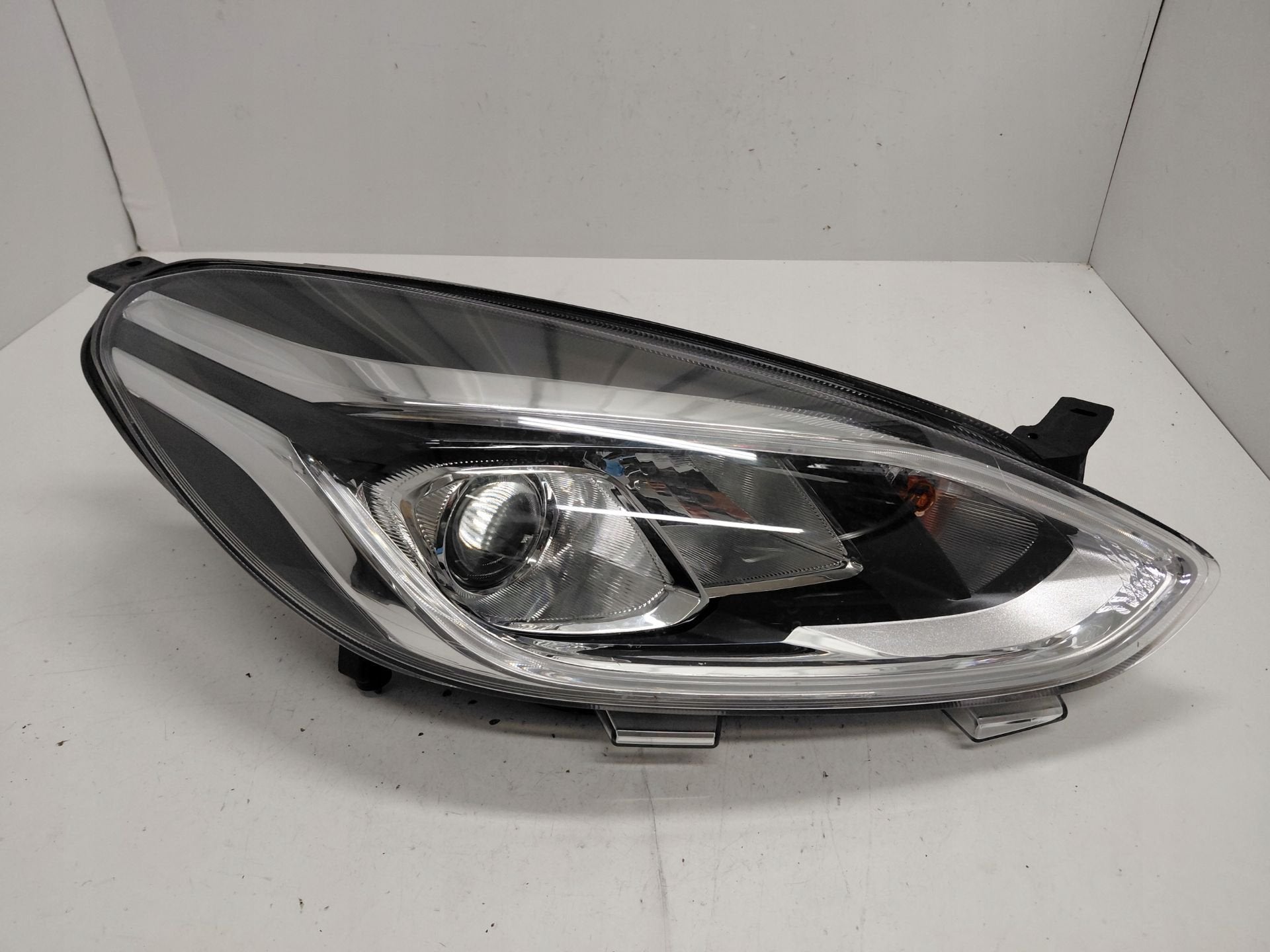 Ford Fiesta MK8 Koplamp L1BB-13E014-CD, Gebruikt, Info@ford.com, Ford, Ford Motor Company
