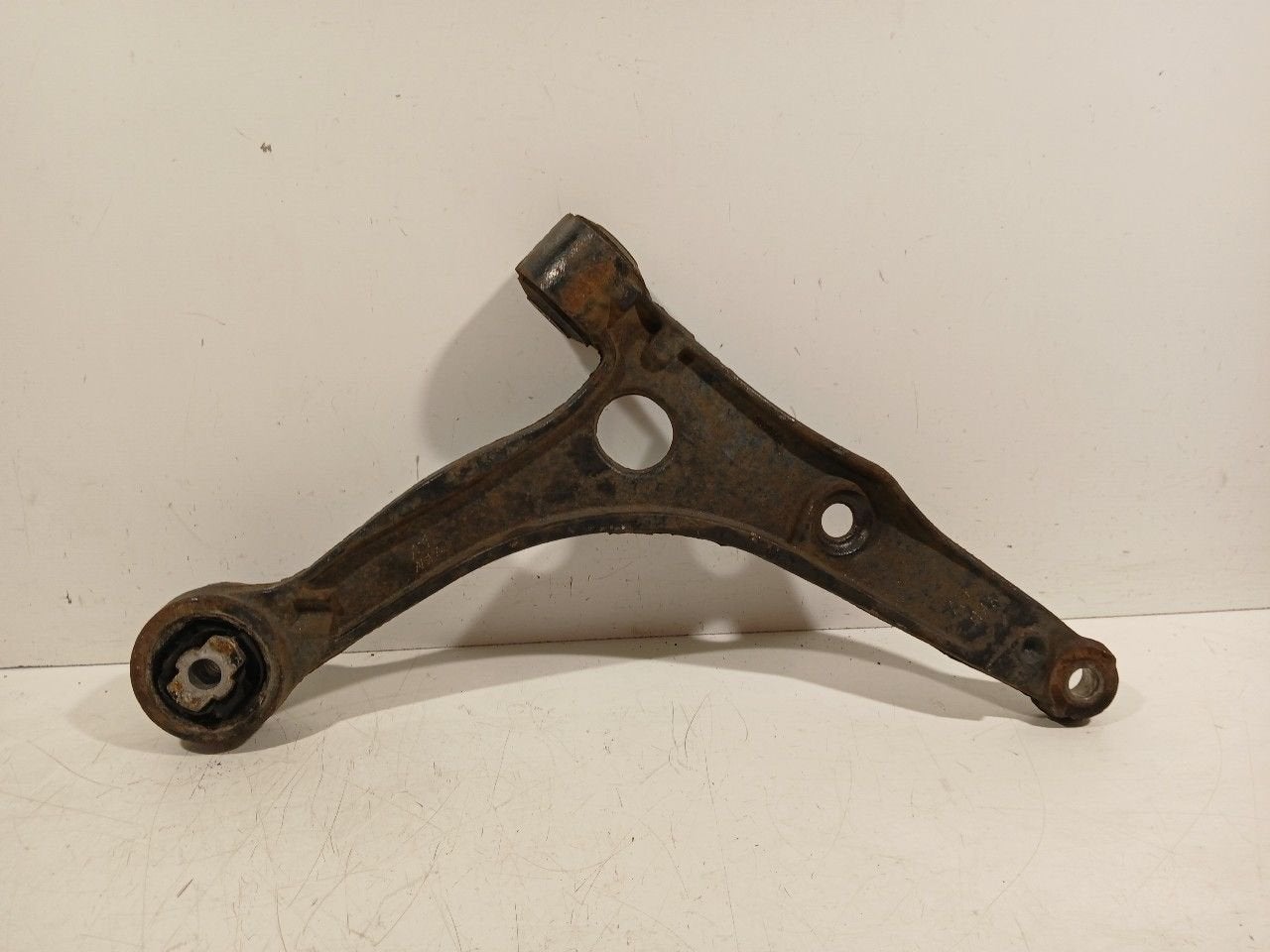 Draagarm links voor Peugeot Boxer, Auto-onderdelen, Onderdelen@venauto.nl, Van der Ven Autorecycling B.V., Gebruikt, Ettenseweg 76, 4706 PB Roosendaal, The Netherlands