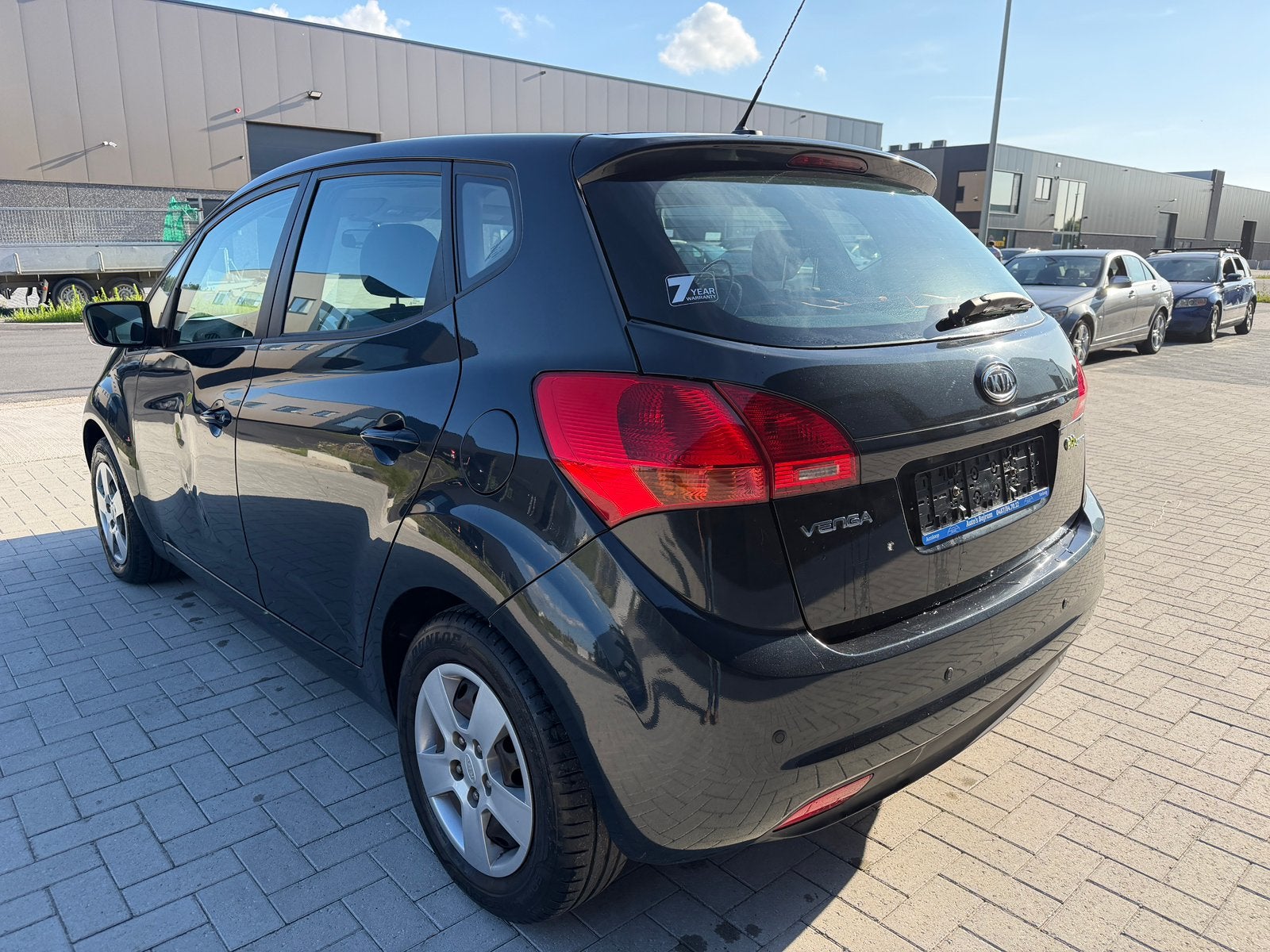Kia venga 2010.   100.000km 1.4 diesel, Auto's, Kia, Voorwielaandrijving, Zwart, 4 cilinders, Zwart