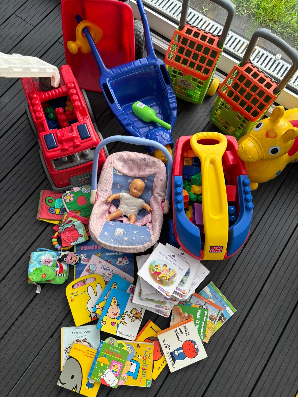 Kinderdpeelgoed ( boeken/ blokken / winkelwagentjes / enz), Kinderen en Baby's, Speelgoed | Overig, Ophalen, Gebruikt