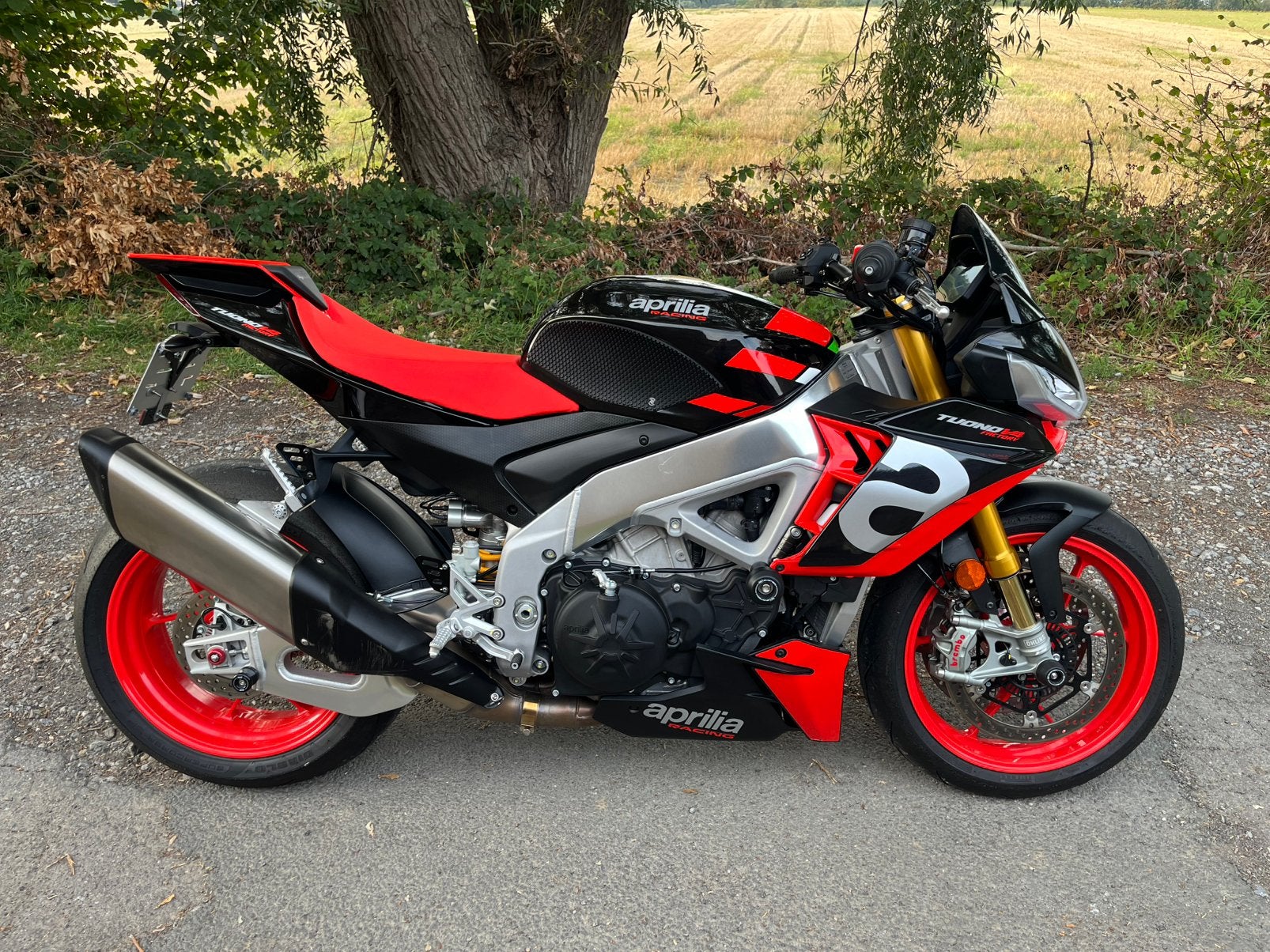 Aprilia tuono v4 factory, Motos, Motos | Aprilia, Plus de 35 kW, Particulier, 1100 cm³, 4 cylindres