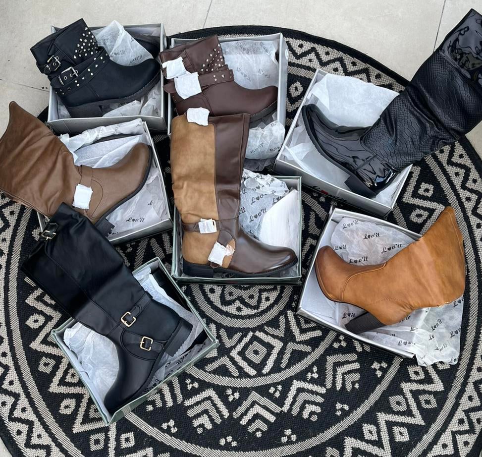 23 verschillende laarzen, Vêtements | Femmes, Chaussures, Enlèvement, Comme neuf, Boots et Botinnes