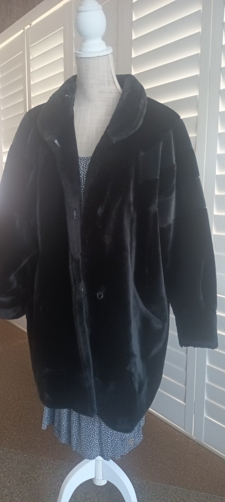 zwarte pelsjas dames, Kleding | Dames, Ophalen, Zo goed als nieuw, Maat 38/40 (M)