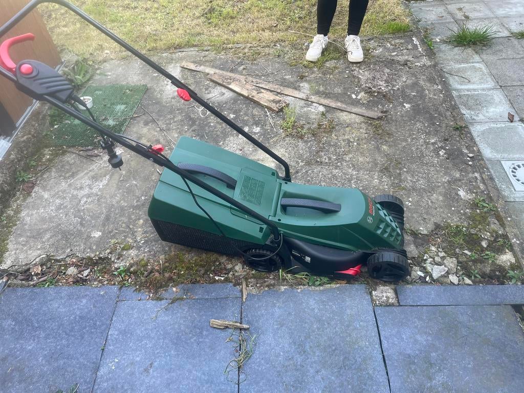 Tondeuse Bosch, Jardin & Terrasse, Tondeuses à gazon, Enlèvement, Comme neuf