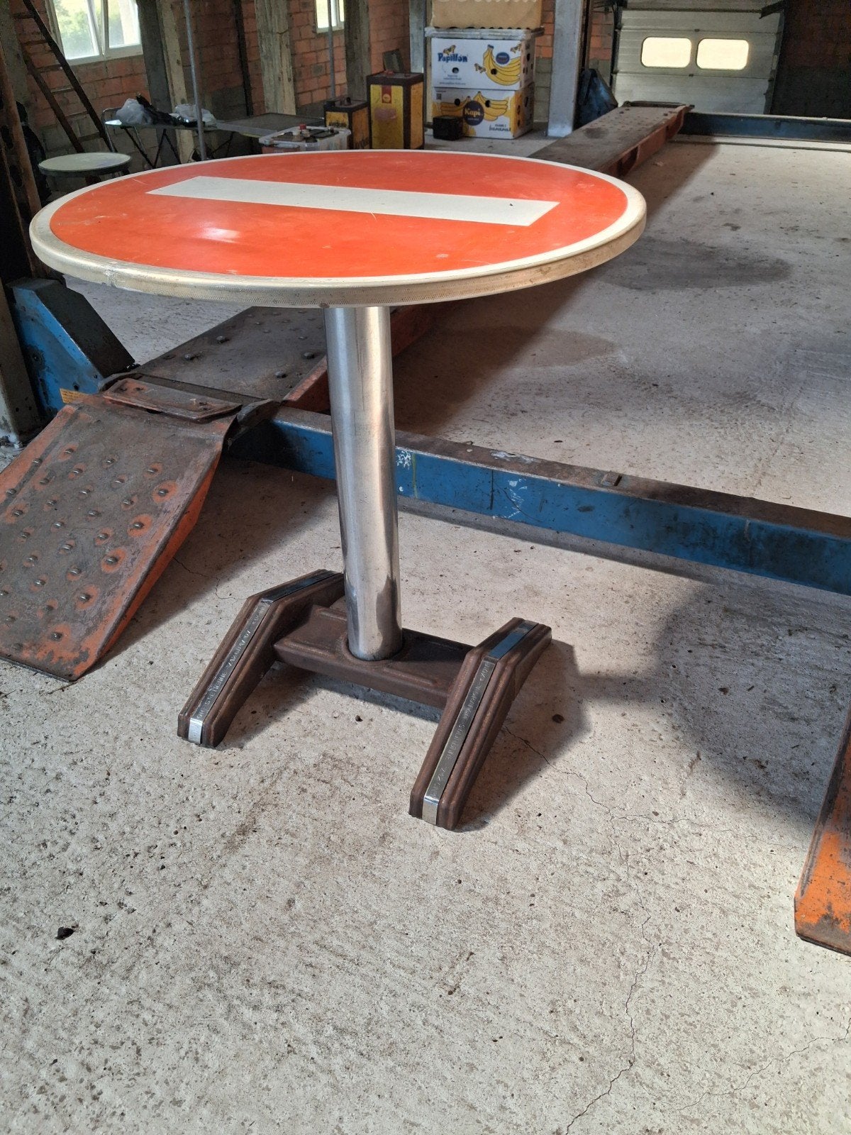 Bistrotafel gietijzeren voet, Tuin en Terras, Ophalen