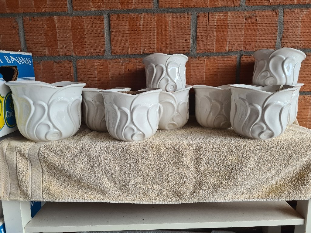 9 Witte bloempotten in keramiek, Tuin en Terras, Bloempotten, Ophalen, Zo goed als nieuw