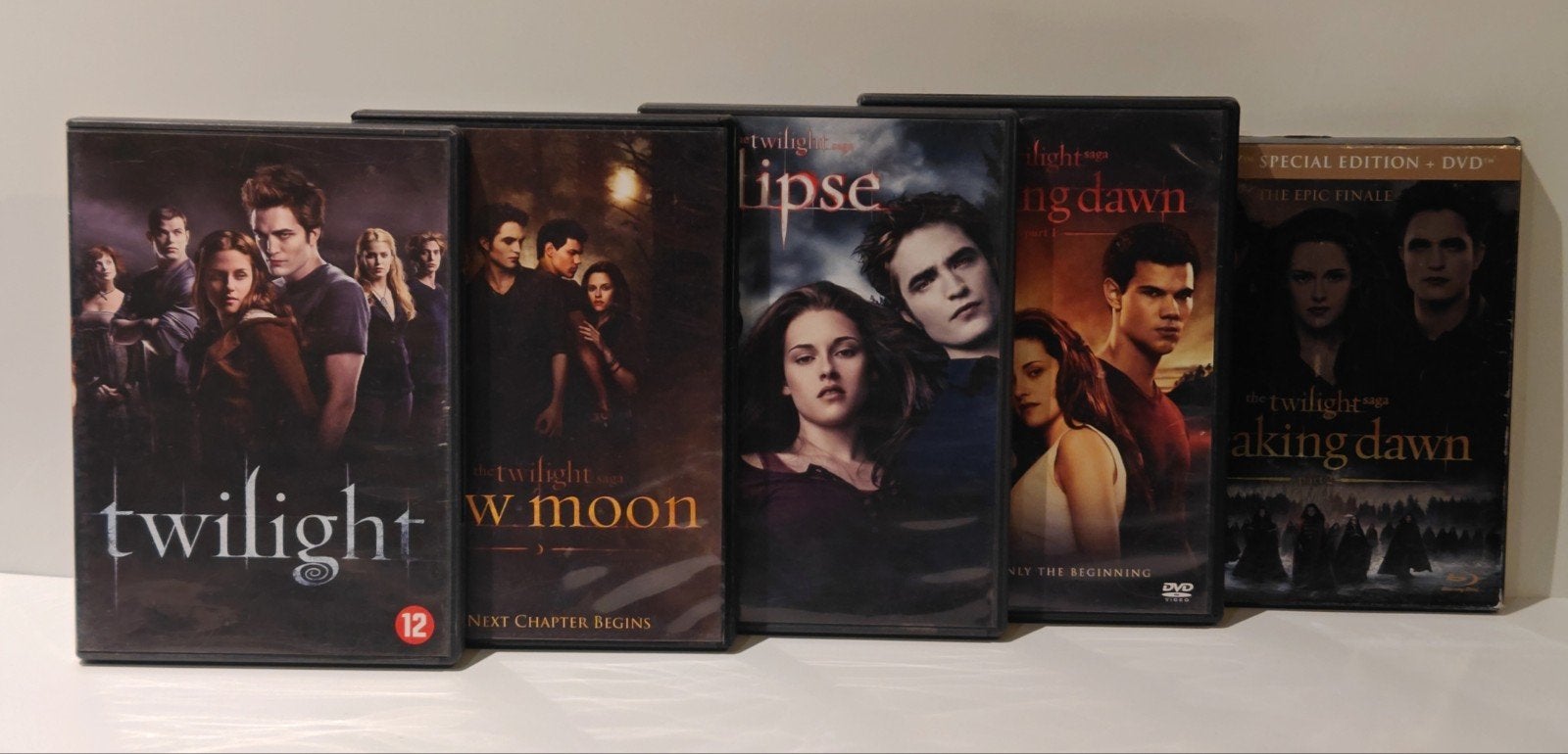 Le coffret DVD complet de la saga Twilight Les 5 films de Be, Enlèvement ou Envoi, Comme neuf, Fantasy