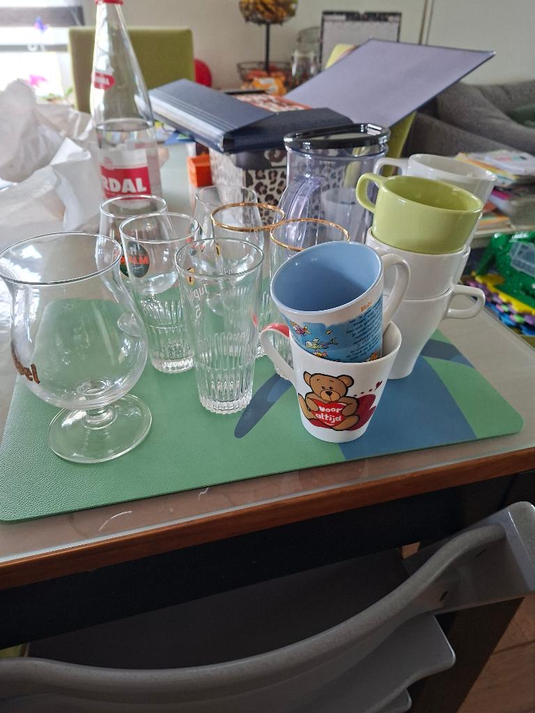 Tassen en glazen, Ophalen, Gebruikt