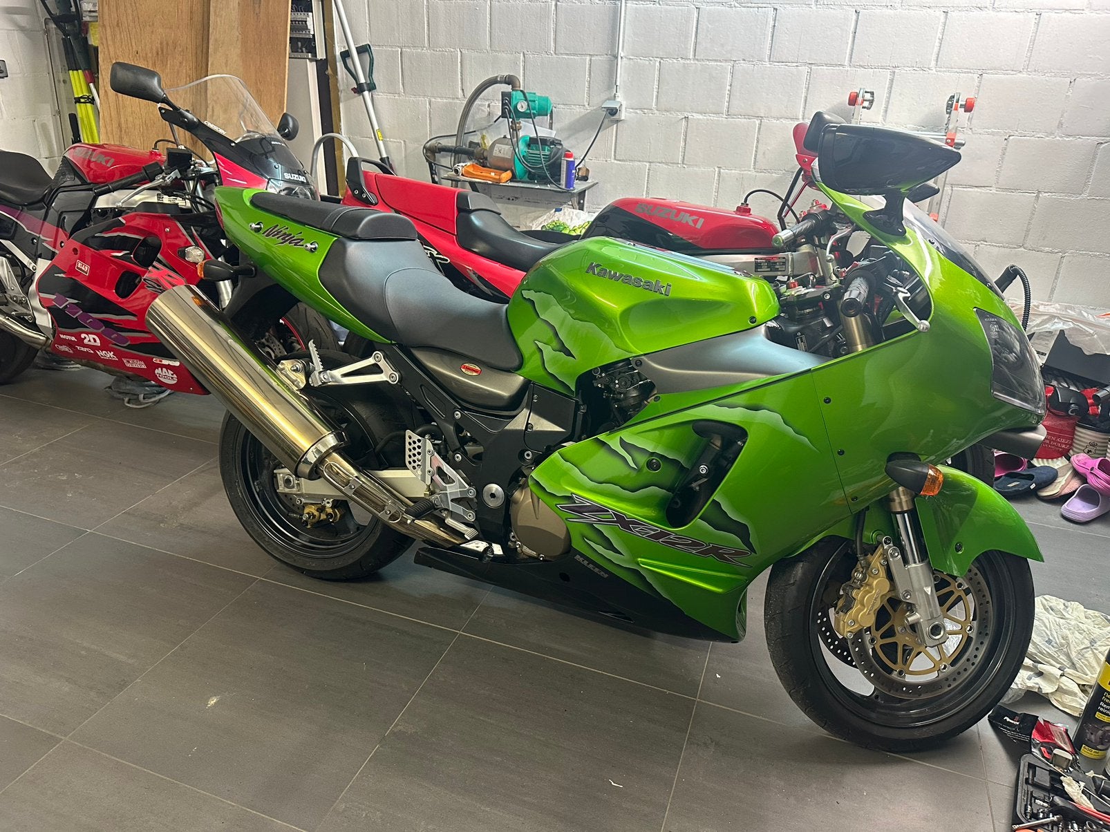 Kawasaki ZX12R état neuf 17000km, Particulier