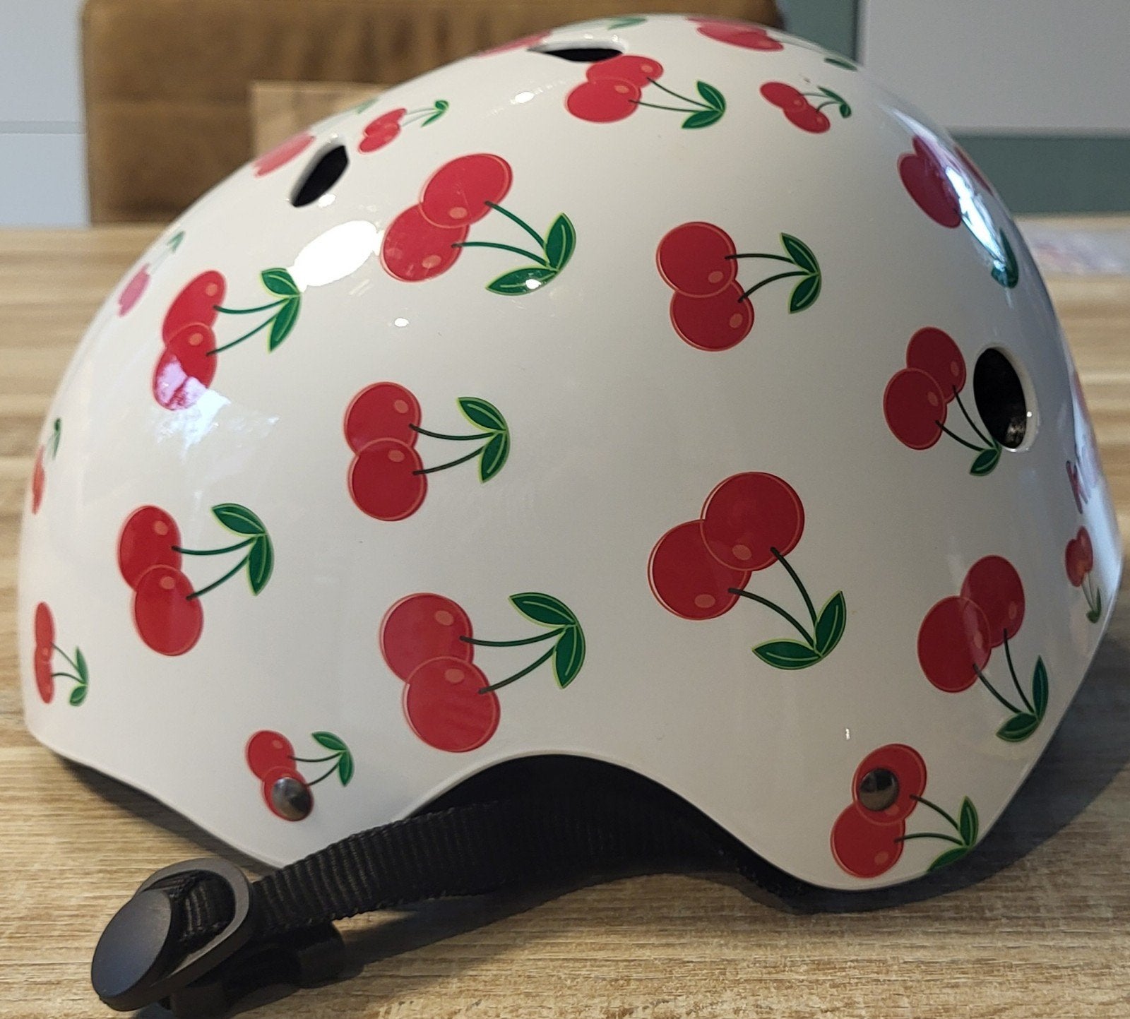 fietshelm KIDDIMOTO maat 53-58 cm, Fietsen en Brommers, Ophalen of Verzenden, Zo goed als nieuw, Kiddimoto