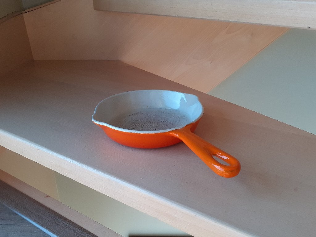 Casserole à Cousances - 16 cm, Enlèvement ou Envoi, Utilisé, Poêle à frire ou Sauteuse, Plaque céramique