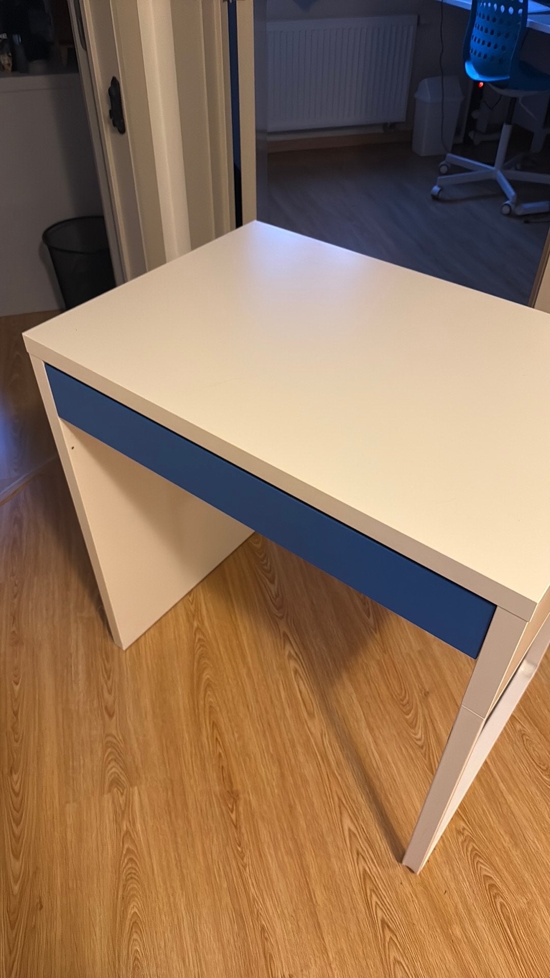 Kleine bureau, Huis en Inrichting, Bureaus, Ophalen, Zo goed als nieuw