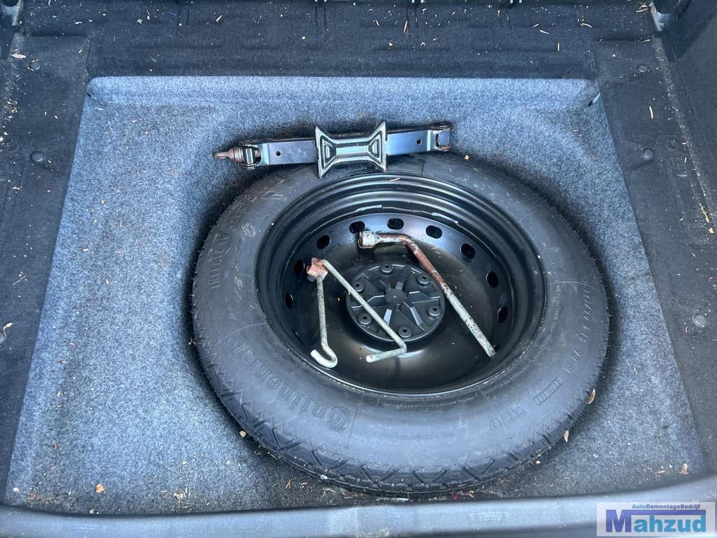 MERCEDES B KLASSE W245 W169 Thuiskomer krik 5x112 66.6 16 IN, Auto-onderdelen, Gebruikt, Mercedes-Benz AG, Mercedesstrasse 120
70372  Stuttgart, DE