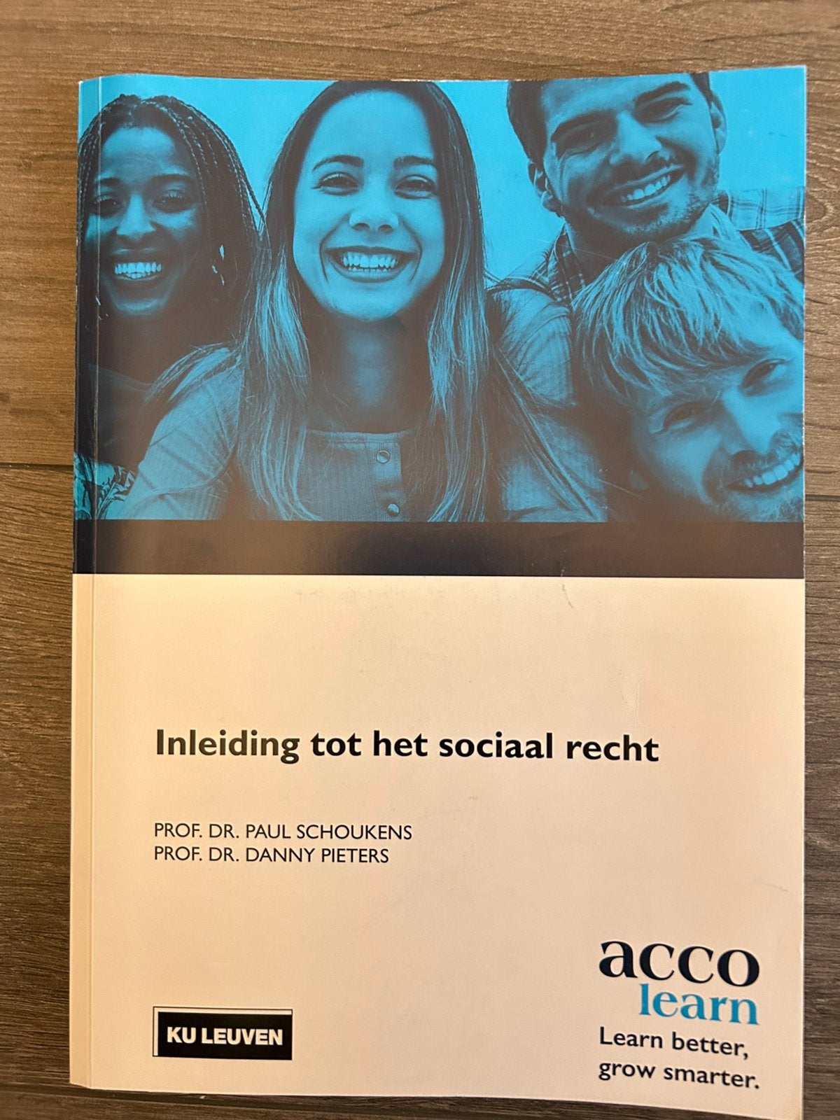 Inleiding tot het sociaal recht Cursus 2025-2026, Ophalen, Zo goed als nieuw, Hoger Onderwijs