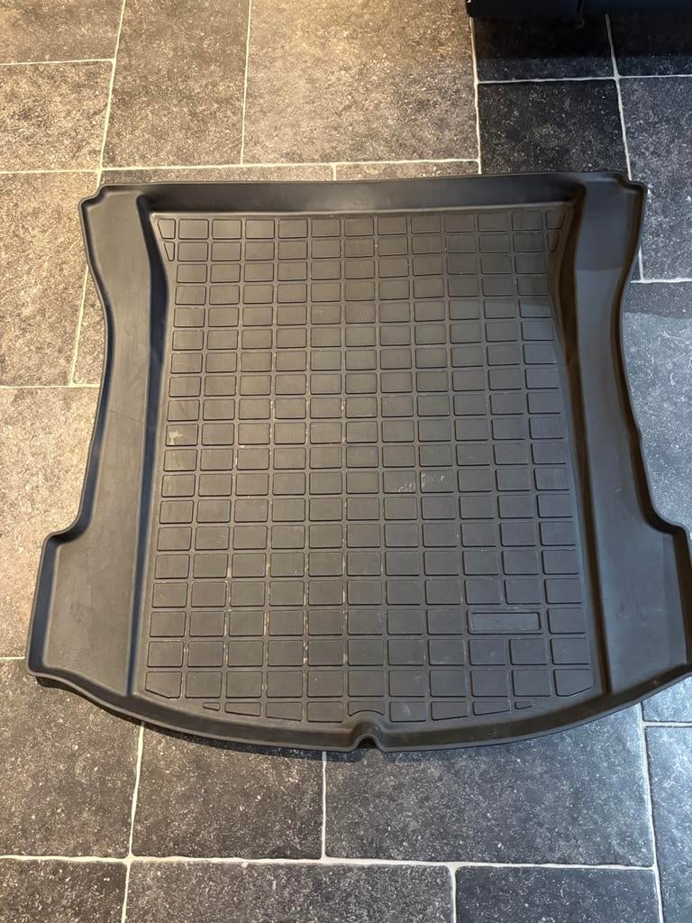 Koffermat Tesla model 3, Enlèvement, Neuf