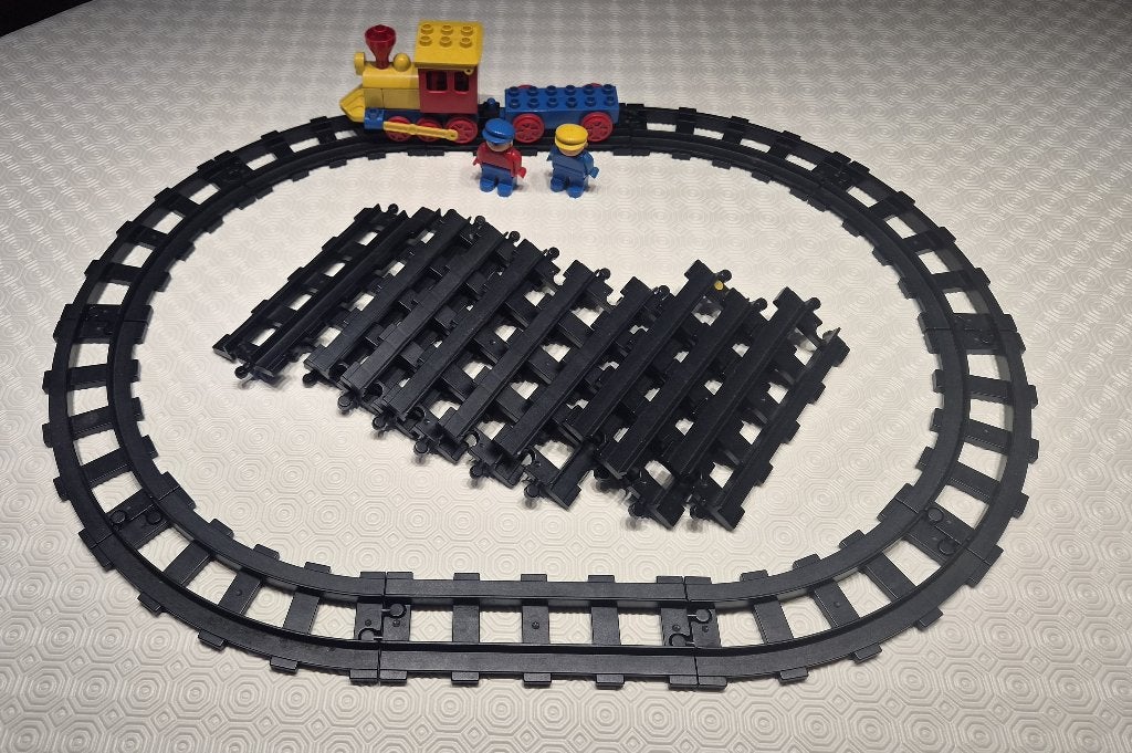 Vintage Duplo Trein set Zwarte Rails & 2 Figuren (Set 2700), Kinderen en Baby's, Gebruikt, Overige thema's, Accessoire, Ophalen of Verzenden