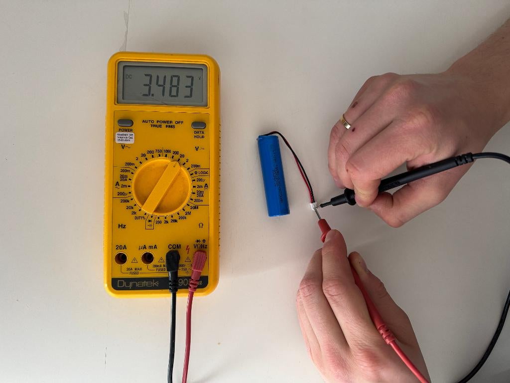 Cellule Li-ion 18650 3,7 V 3 400 mAh avec prise, Hobby & Loisirs créatifs, Composants électroniques, Enlèvement ou Envoi, Neuf