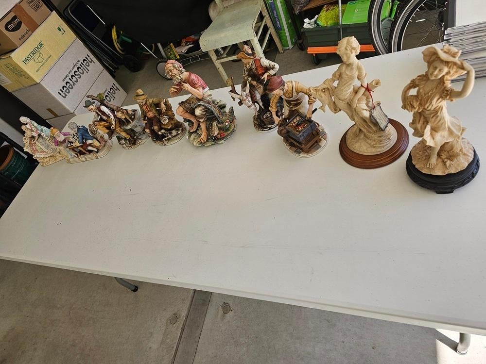 Set figurines, verschillende stijlen, Huis en Inrichting, Ophalen, Overige materialen, Overige typen, Zo goed als nieuw